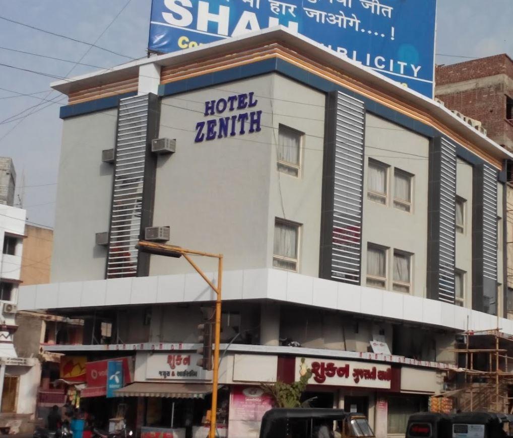 Hotel Zenith Surat Exterior photo